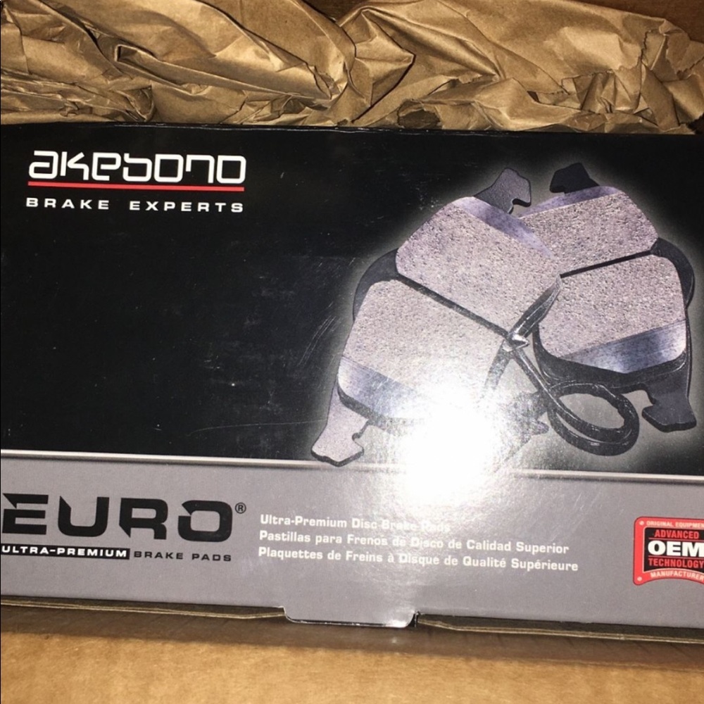 Brake pads 2005 Bmw 754i